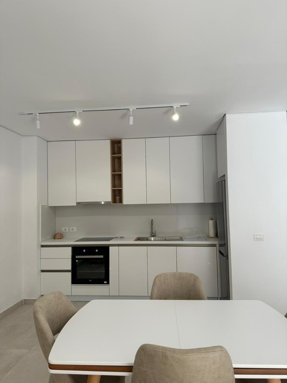 Eme Apartments - Kompleksi San Pietro, Gjiri I Lalzit Durres Ngoại thất bức ảnh