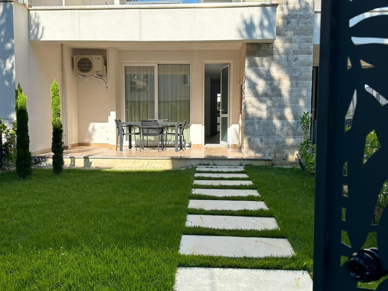 Eme Apartments - Kompleksi San Pietro, Gjiri I Lalzit Durres Ngoại thất bức ảnh